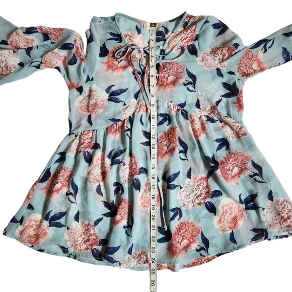 Altar'd State sheer long bell sleeve lace up top sz M - Picture 10 of 11